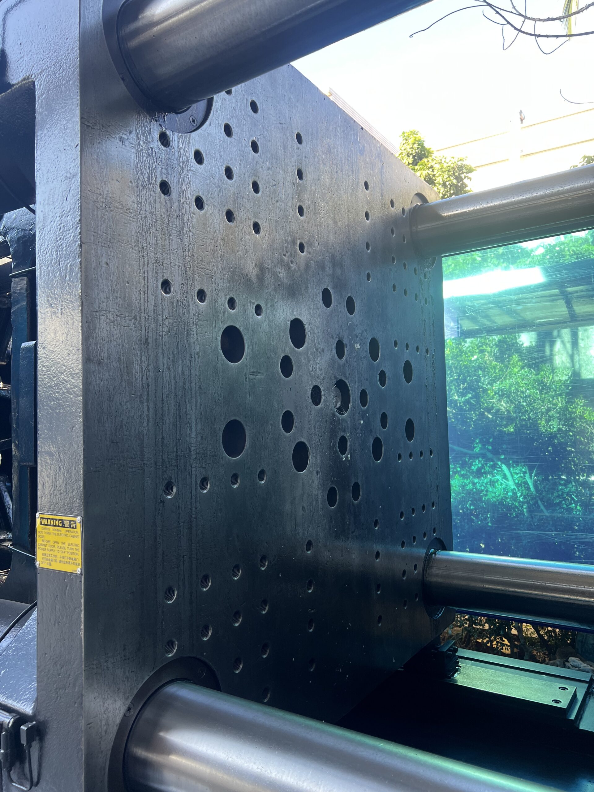 second-hand injection molding machine