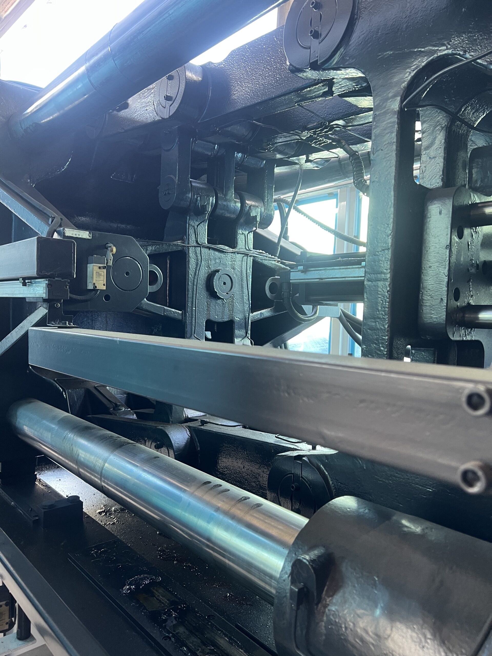 servo injection molding machine