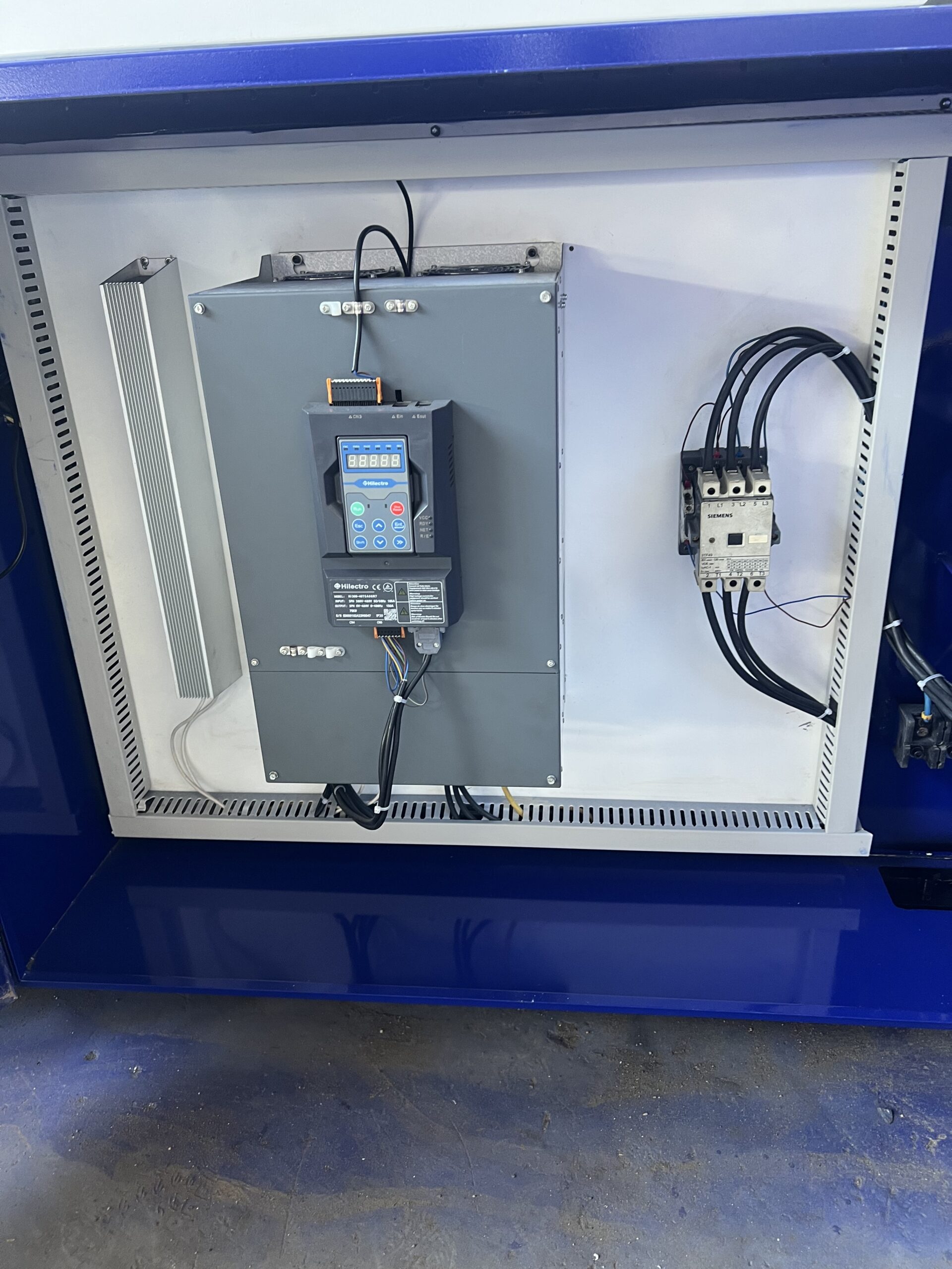 Haitian 530-ton injection molding machine