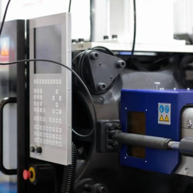 rubber injection molding machine